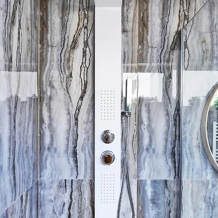 Sofia Seaside Mamaia Nord شقة Năvodari